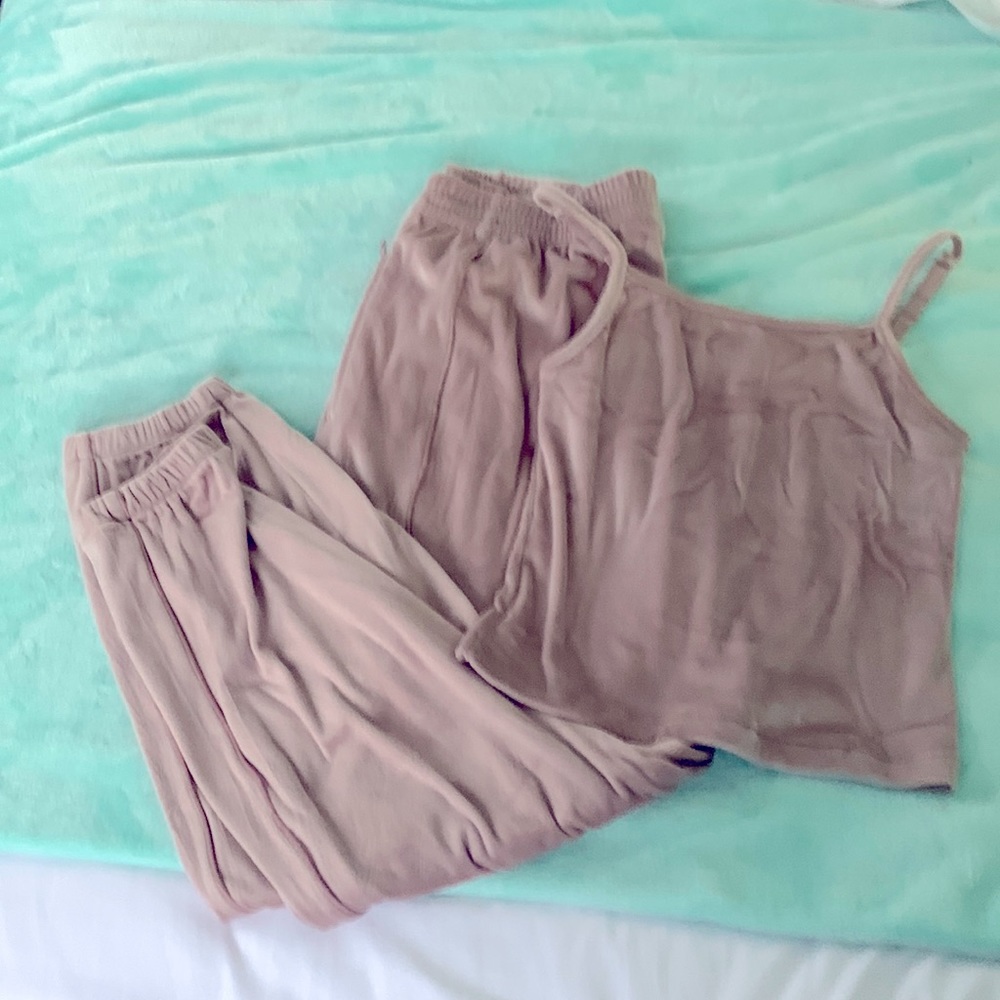 Skims velour oversized jogger and cami in dusk M